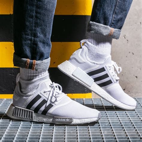 adidas nmd r1 herren schue weiß blau|are Adidas NMD r1 unisex.